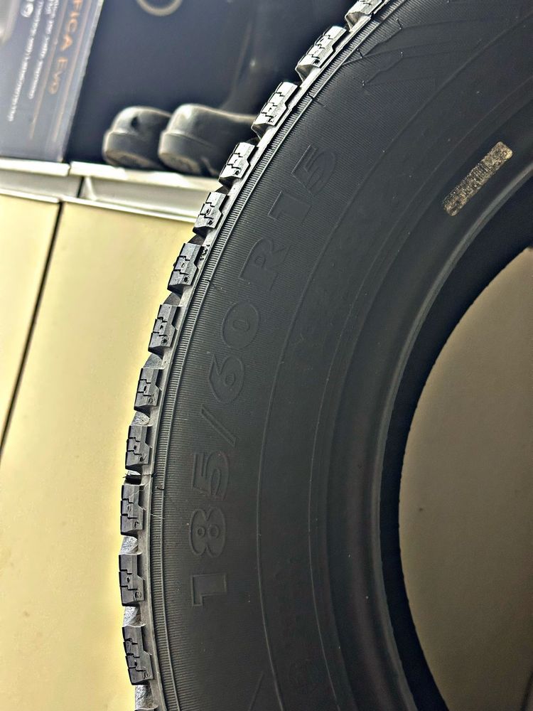 Зимниее шины Nokian Tyres R15