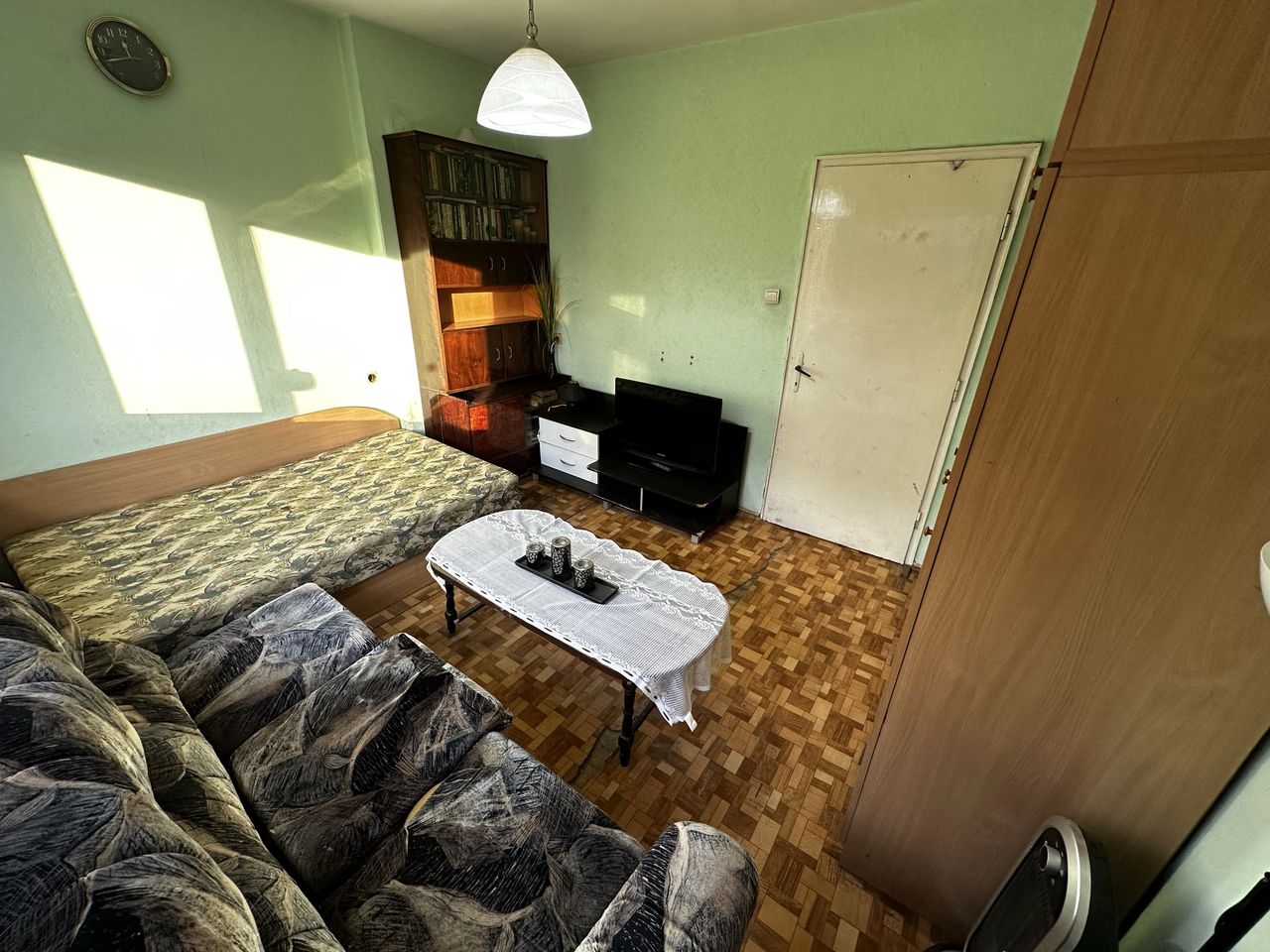 Дава се под наем Етаж от къща в Пловдив, Кючук Париж - 110 кв.м за 510 € - Снимка #13