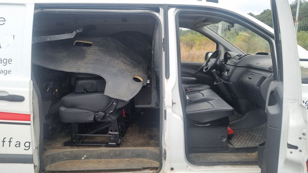 Mercedes Vito,Volkswagen transporter, opel vivaro, renault trafic