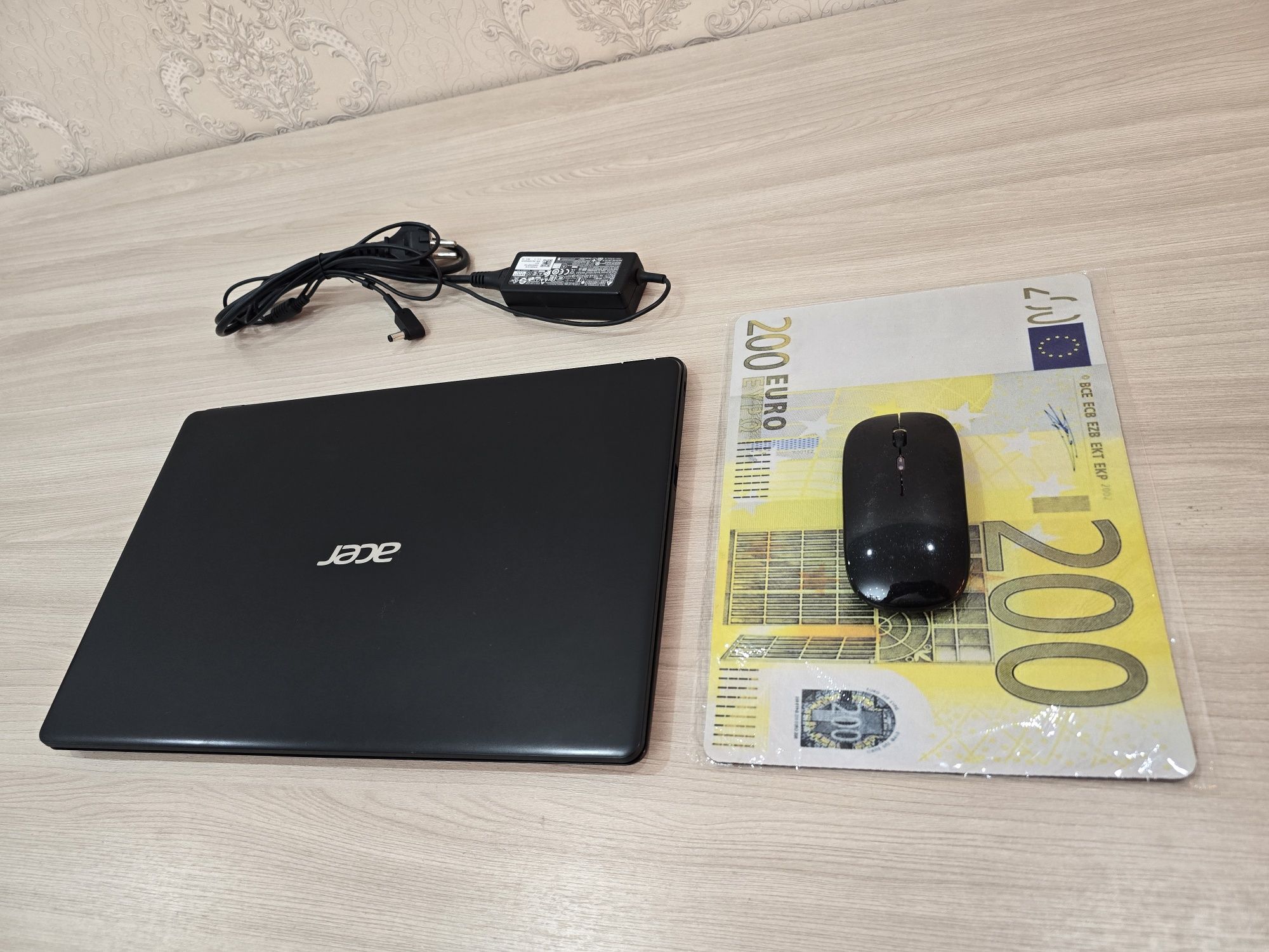 Acer, Core i3-8Th, Ram 4Gb, SSD 512Gb, в отличном состоянии