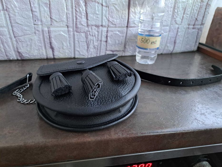 дамска чанта за кръста,малка черна кожена чантичка-Нова естествена кож