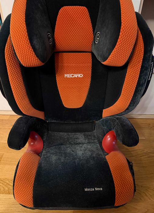 Продавам детско столче за кола Recaro Monza Nova