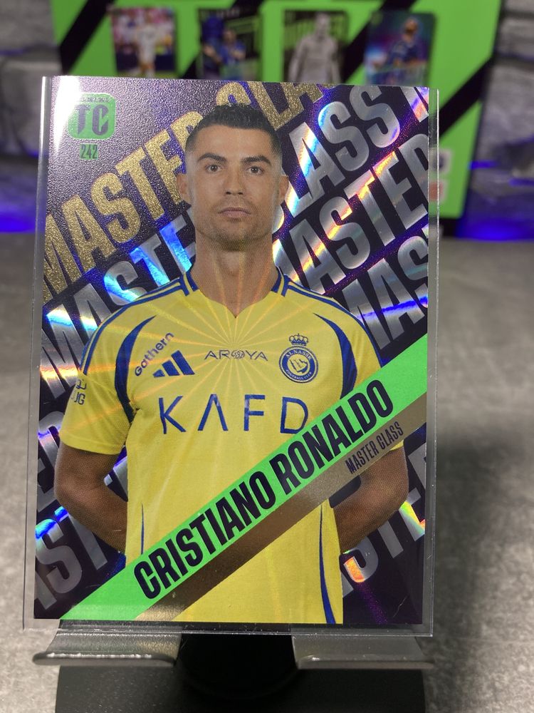 Cartonase Fotbalisti 2025 Panini si Topps Messi, Ronaldo, Kane, Mainoo