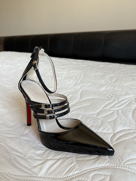 Обувки на ток от магазин Stiletto