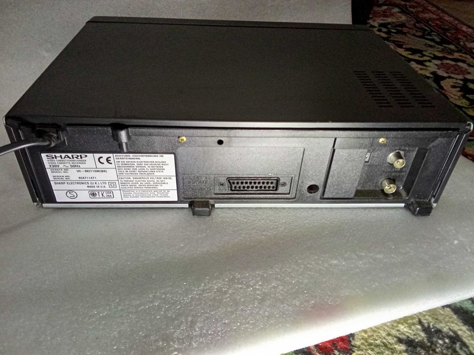 VHS видеорекордер