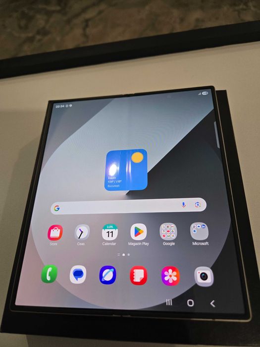 Samsung Galaxy Z Fold6 Silver Shadow 1TB, in garantie, stare excelenta