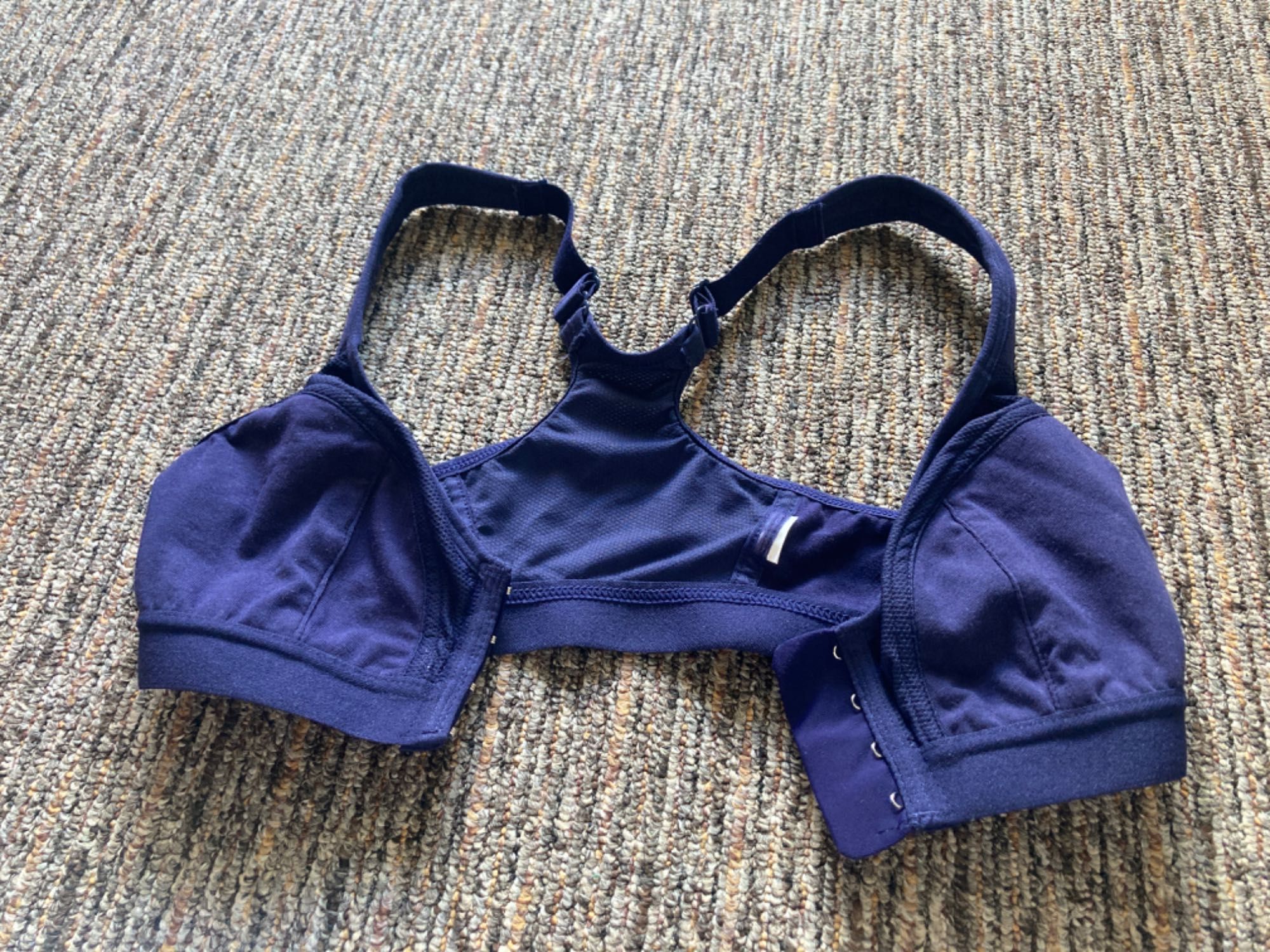 Bustiera/Sutien sport albastru marin, marimea 75B