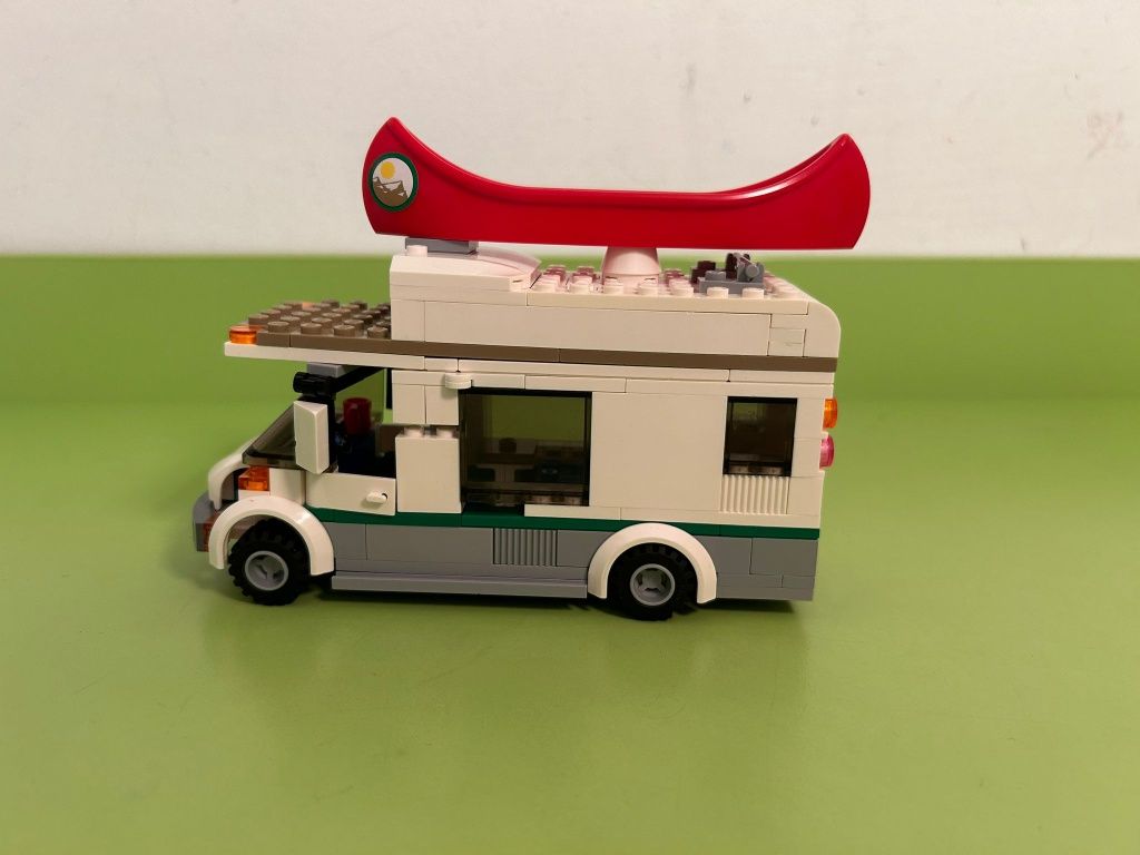 Lego Camper Van 60057