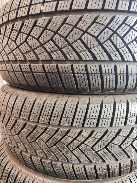 2бр.зимни гуми 255/55/19 Goodyear