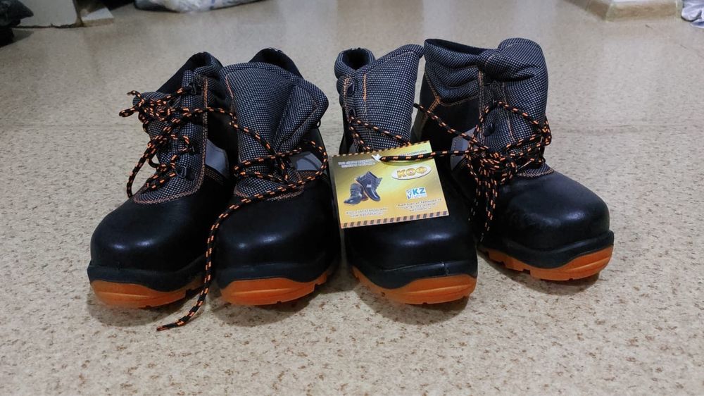 Рабочий ботинка новый 2 пары