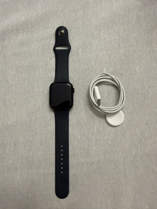 Aplle watch 44мм se2