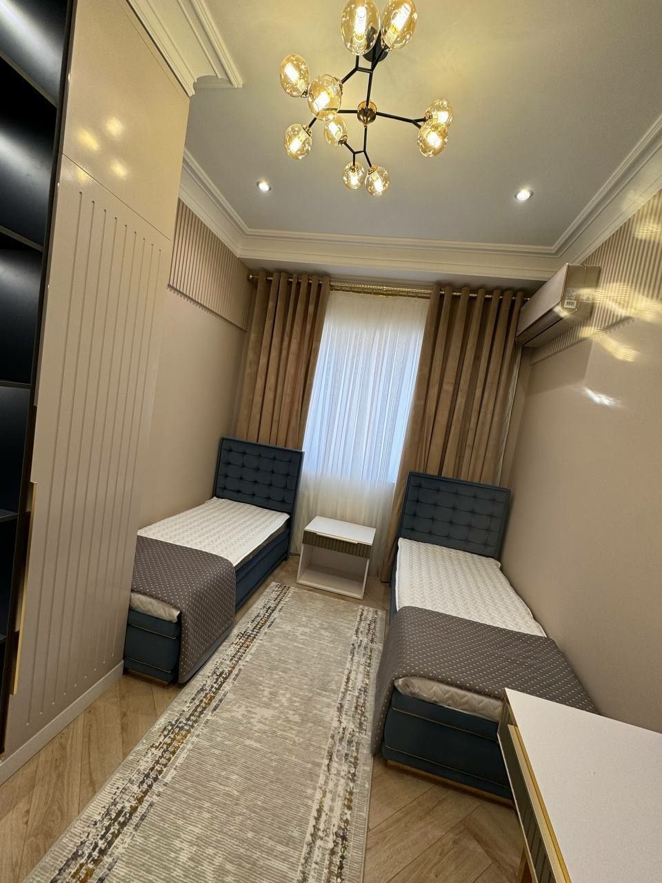 Продаётся квартира 3-х комнатный,8-этаж,91м2 жк"Gardens R."Tashkent ci