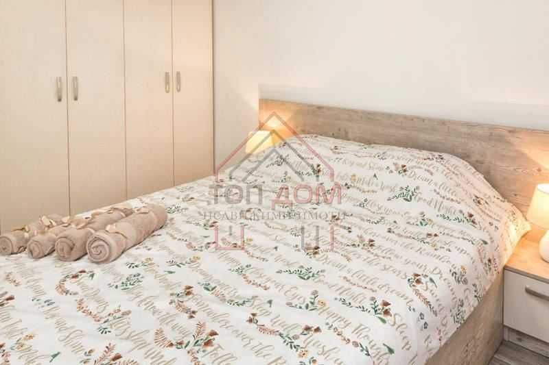 Дава се под наем Двустаен апартамент в Варна, Левски - 70 кв.м за 714 € - Снимка #2