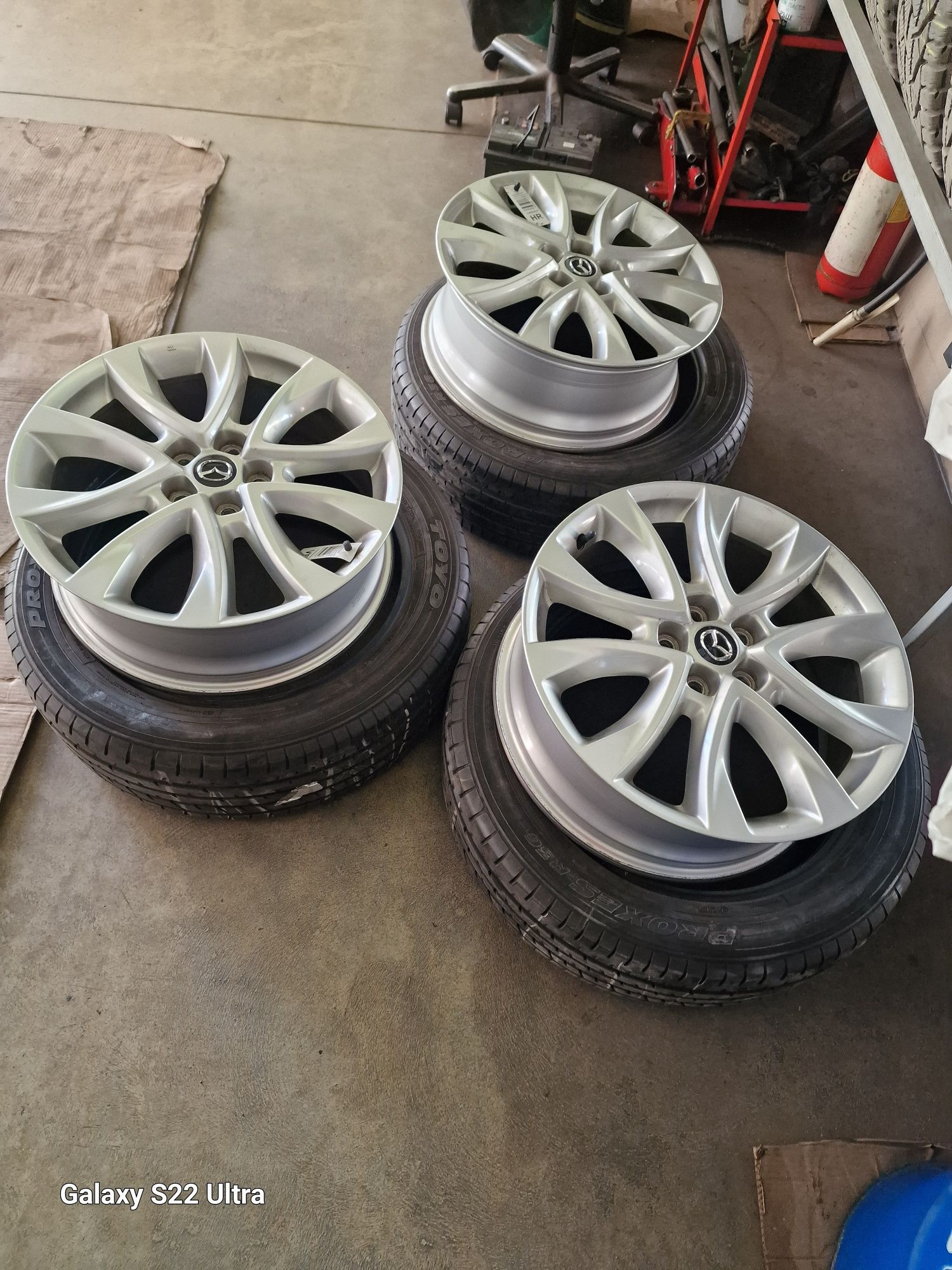 Mazda Kia Mitsubishi 19цола Original +225 55 19 Летни Замъка Ямбол