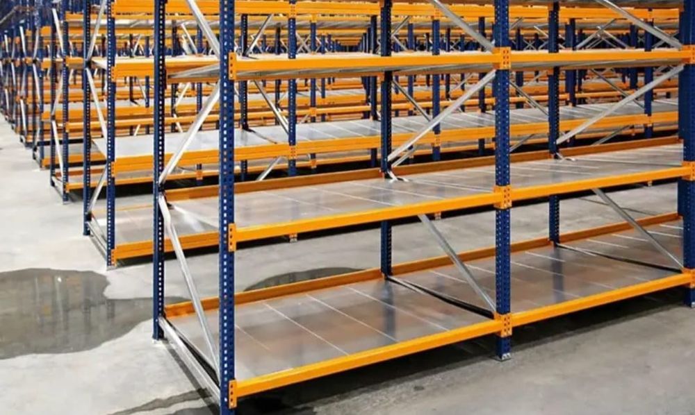 Rafturi metalice industriale