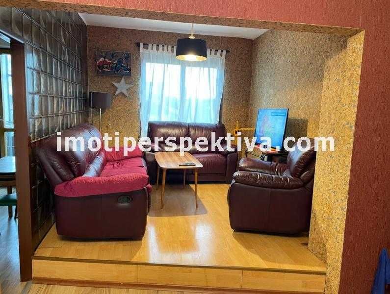 Продава се Тристаен апартамент в Пловдив, Център - 94 кв.м за 1737 €/кв.м - Снимка #1