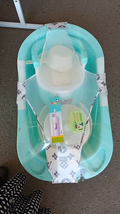 Ванночки  для  новорожденных