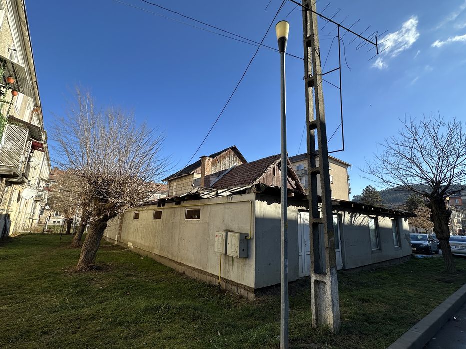 Spatiu comercial