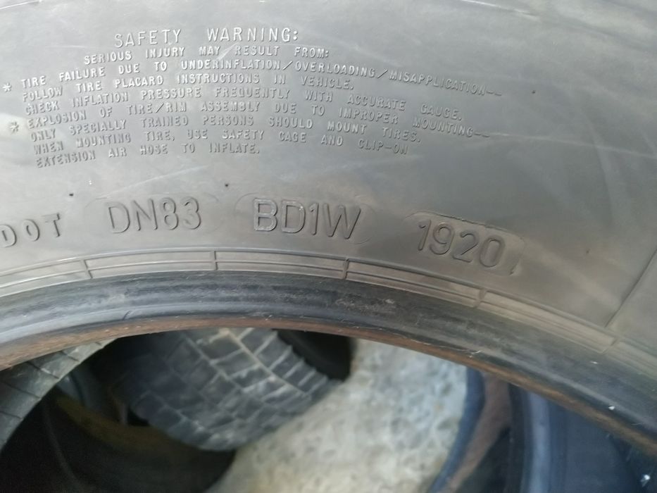 Гуми 295/60 R 22.5  50  лв. лв.
