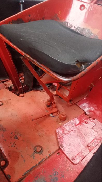 Tractor 650 Curtea de Arges
