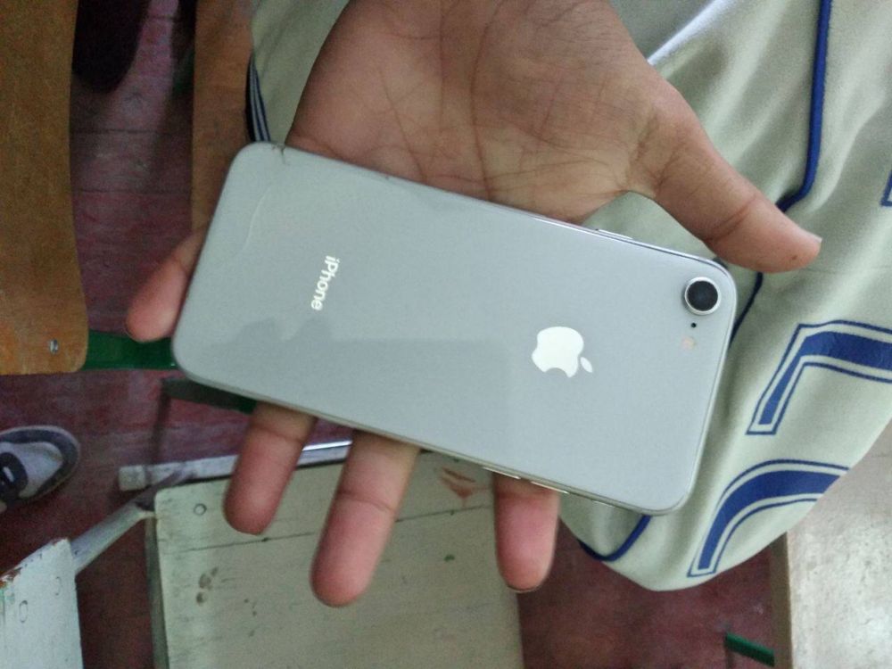 Iphone 8 abmen faqat iphonega