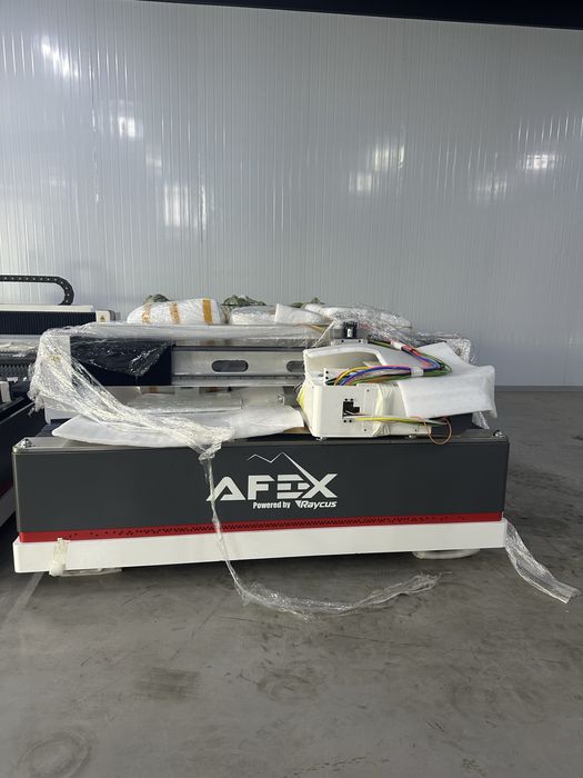 Лазерный станок для резки металла