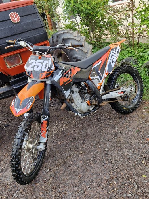 Motocicleta KTM SXF 250 Fullcross din 2010