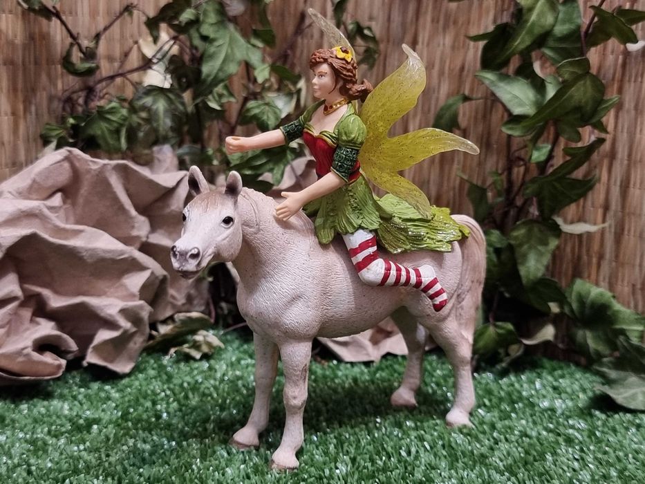 Set cal Schleich si figurina Elf