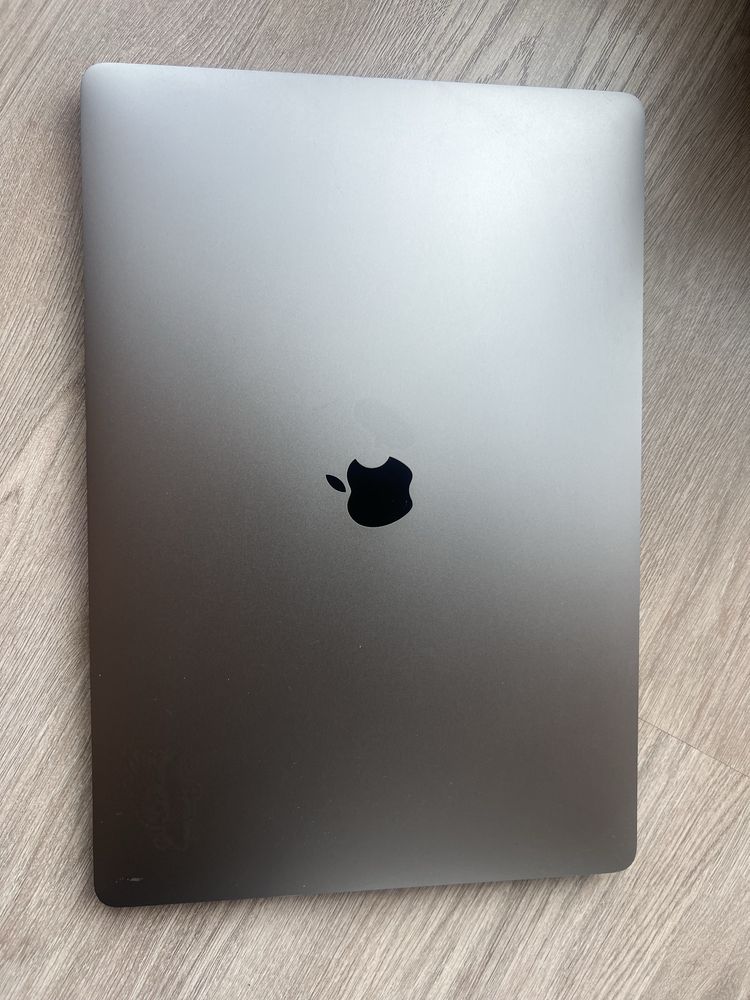Macbook Pro 16 2019 i9 32 RAM
