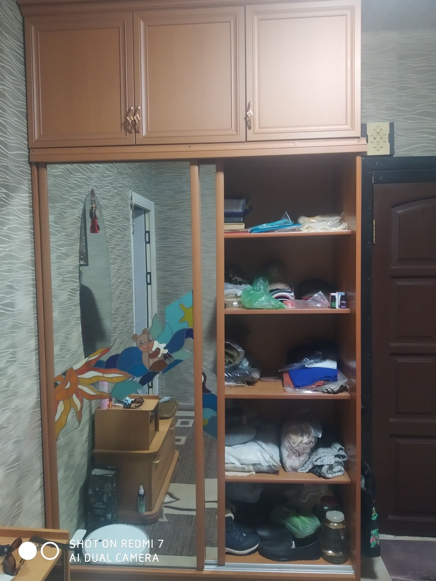 Срочно продается шкаф купе