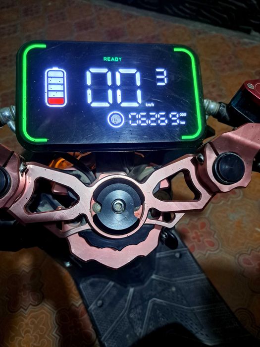 Redline Skuter  xolti zor