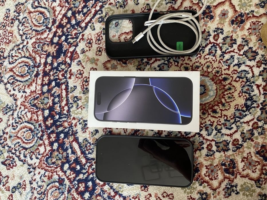 Продам Iphone 16 pro