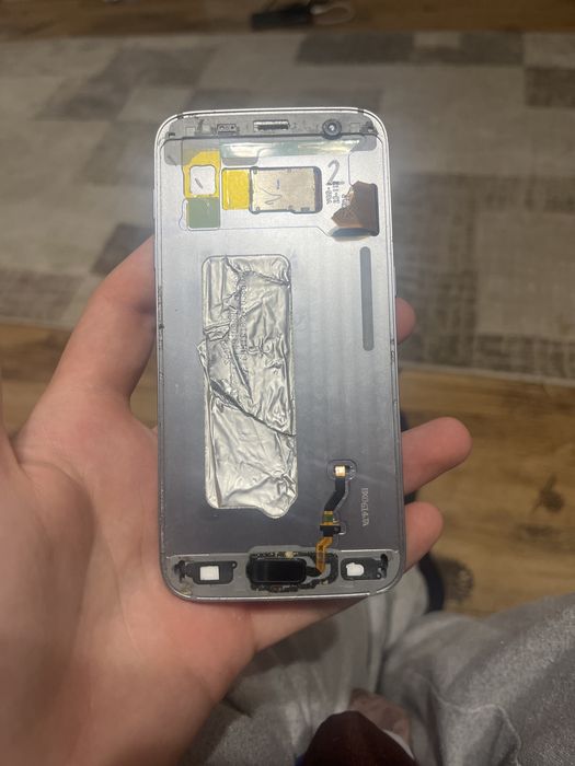 Samsung Galaxy S7 edge.