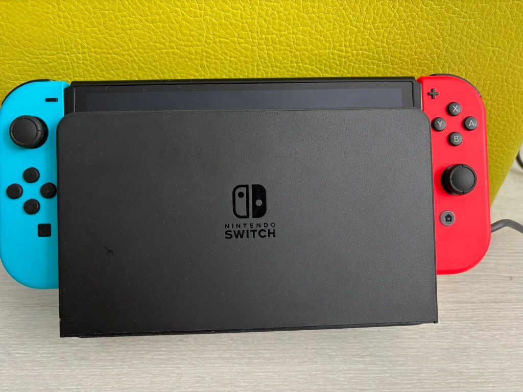 Consola Nintendo Switch OLED (garantie valabila)