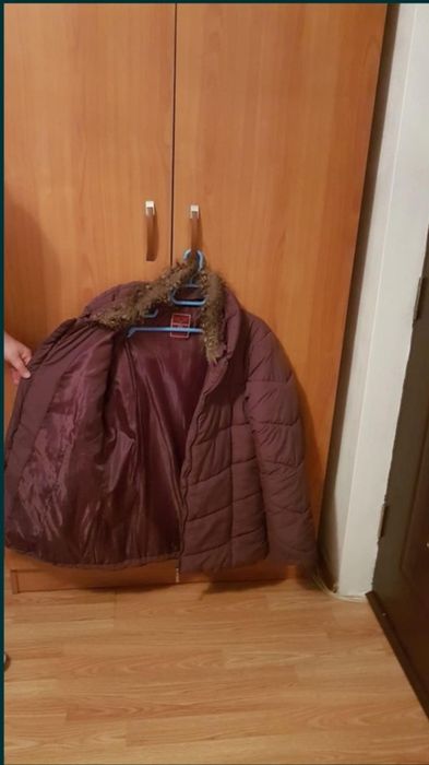 Vând două geci damă