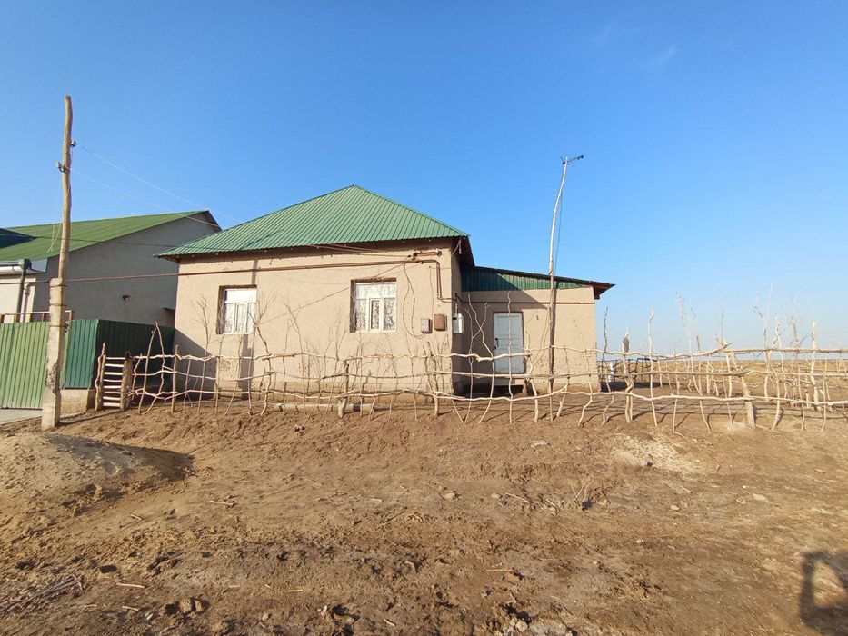 Уй сатылады. Шымбай районы бахасы келисимли.