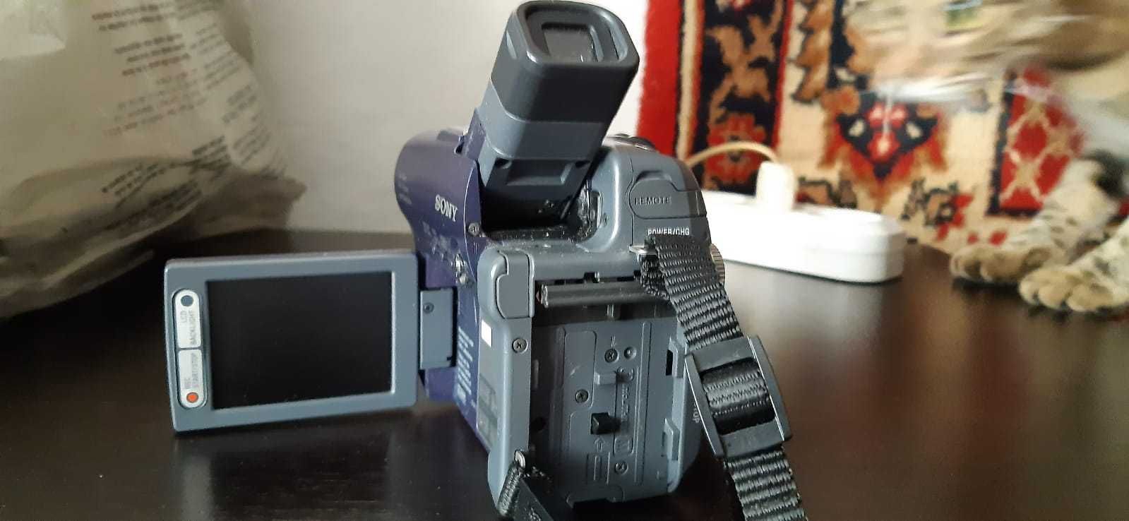 Продам видеокамеру SONY HANDYCAM DCR DVD91E