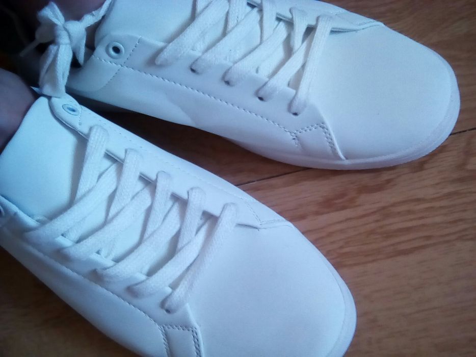 Adidasi Unisex albi