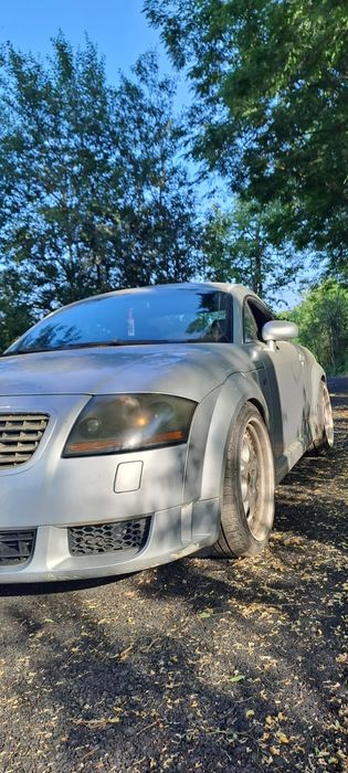 Vând Audi TT Quattro