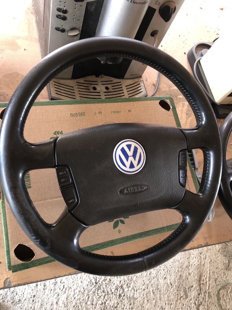 Vand volane cu comenzi vw passat b5,5 2003 piele