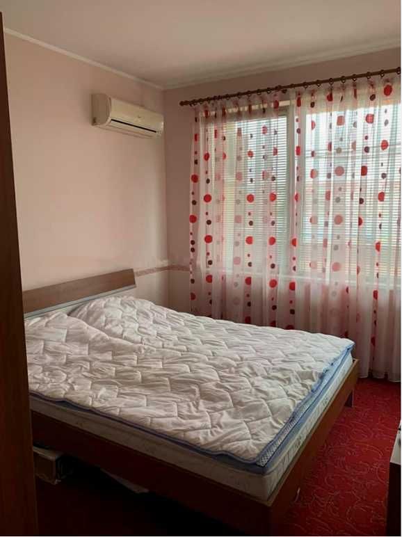 Дава се под наем Двустаен апартамент в София, Център - 65 кв.м за 330 € - Снимка #1