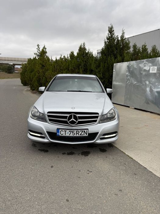 Mercedes-Benz C Proprietar 6 ani navigator