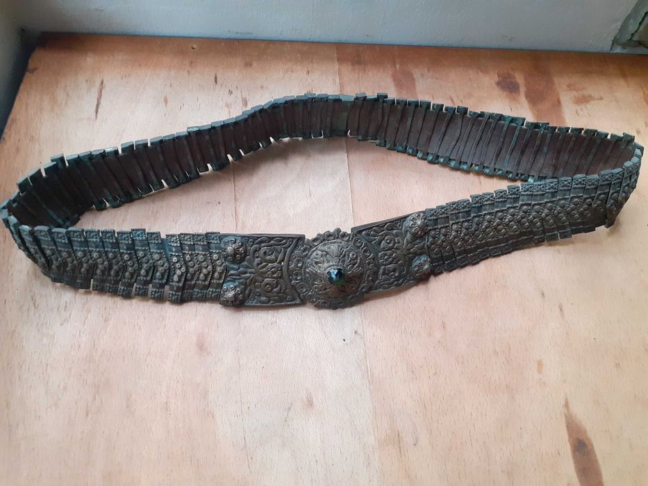 Стар автентичен възрожденски колан сребро сачан кованец