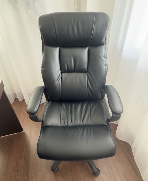 Vânzare birouri și scaune directorale