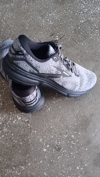 Adidasi Brooks Ghost 15