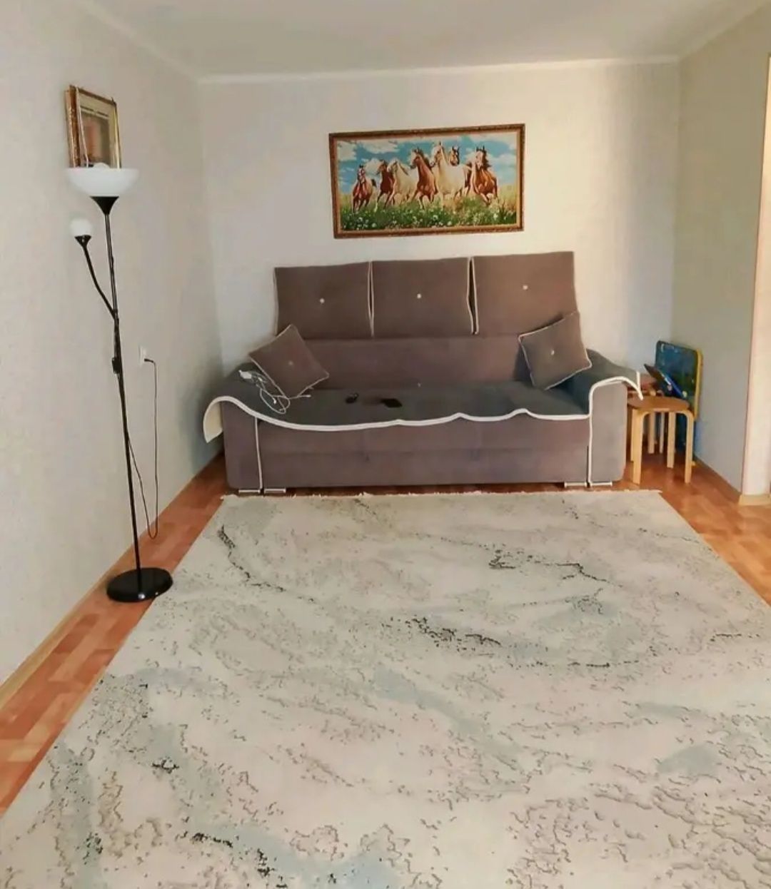 Продам недорого! 2х комн кв р-н 2й школы