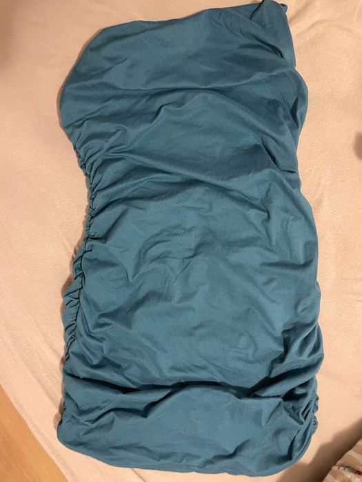 Елегантни рокли с гол гръб