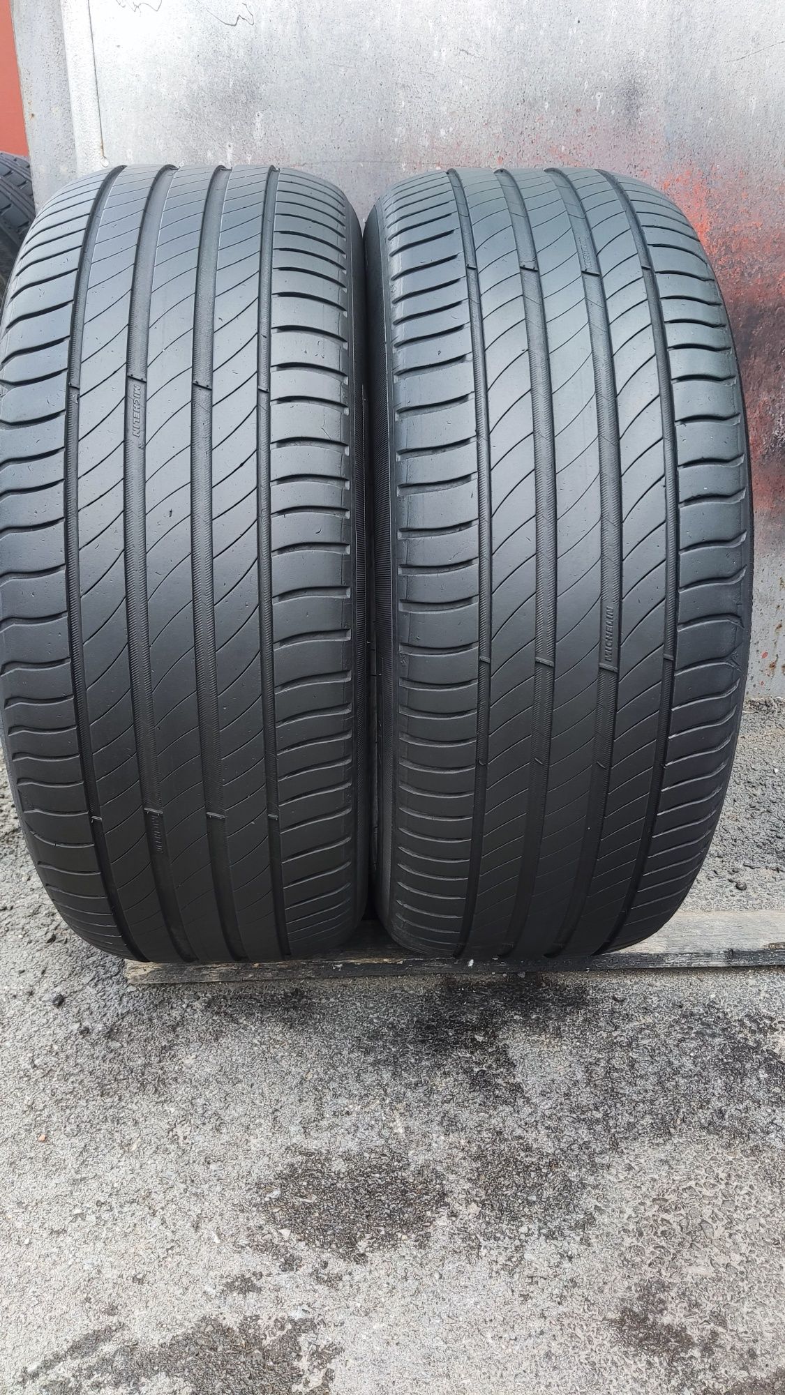 2бр. летни гуми 225/55/17 Michelin Primacy 4 
dot21
6.5mm
Добро състоя