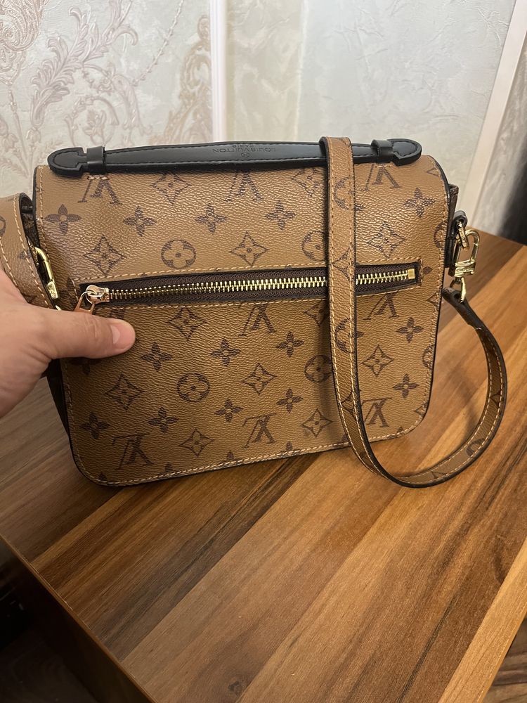 Сумочка LV сумка