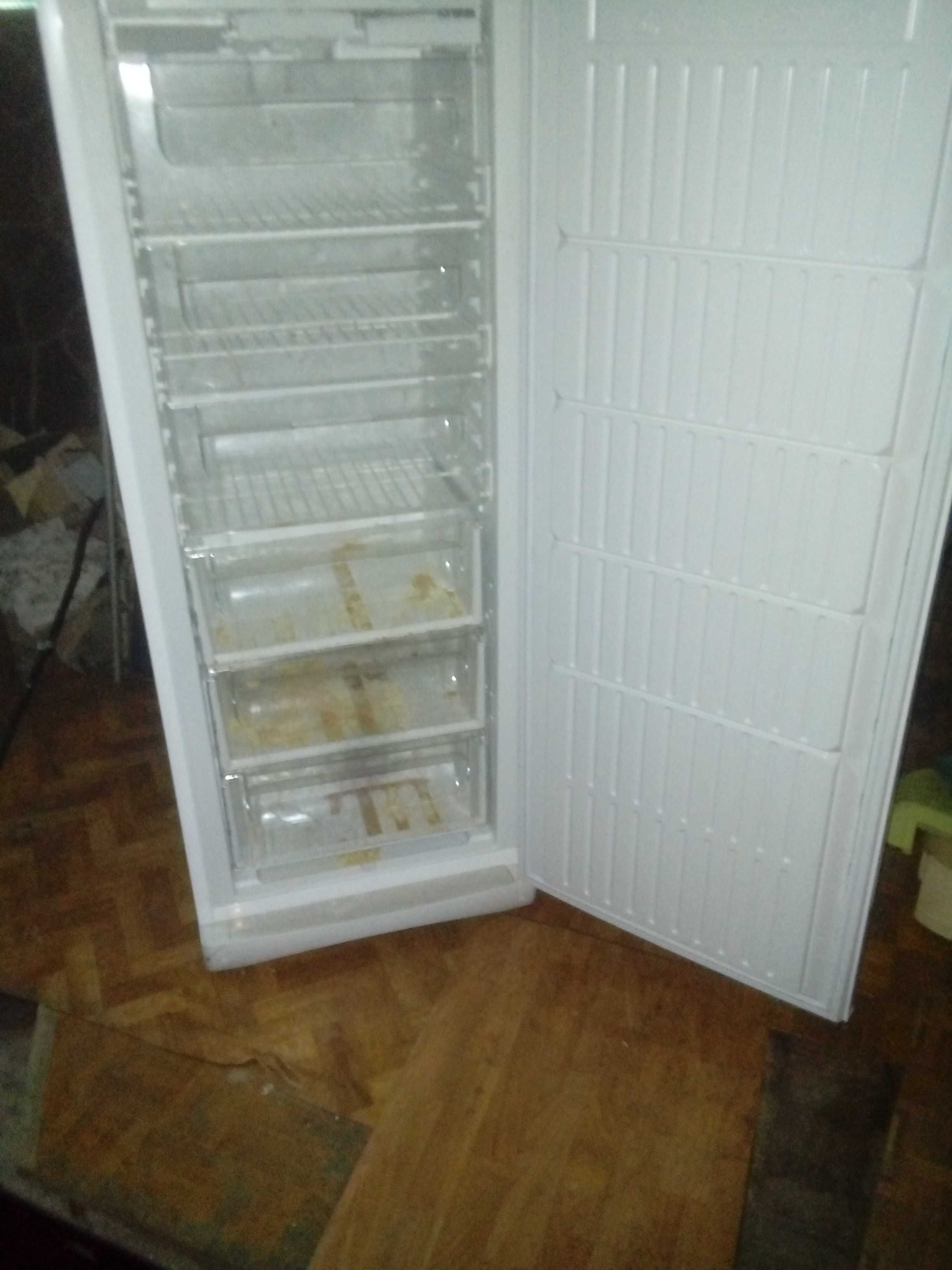 Продам новую морозильную камеру!!